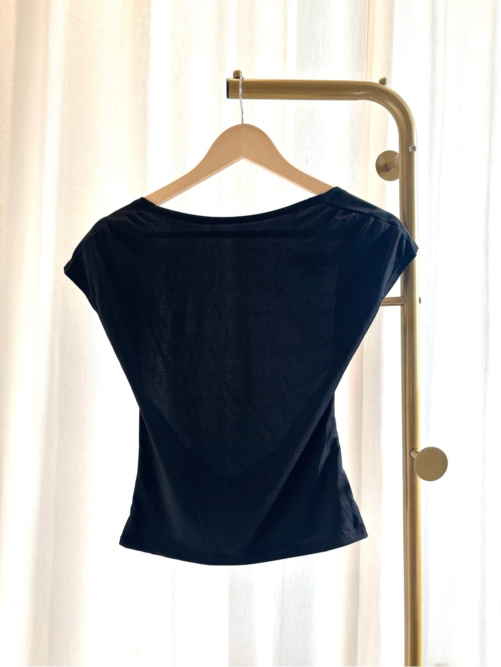 Women's Black Short Sleeve Backless Tee approx size Medium